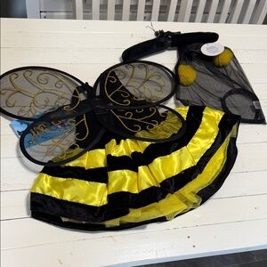 🎀2T (1-2years) Kids Bumblebee Costume with Wings and Headband NWT and hanger